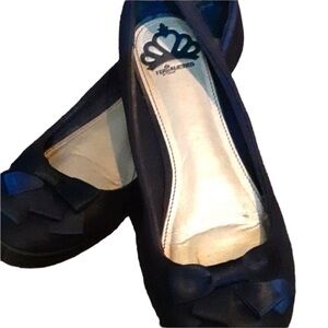 FERGALICIOUS ADELE NAVY SILK BALLET FLATS WITH BOW SZ 7.5